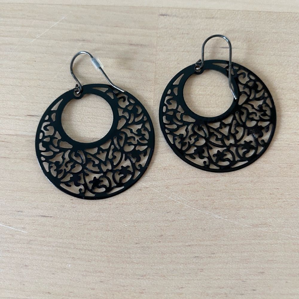 Gothic Flourish Cottagecore Style Black Earrings
